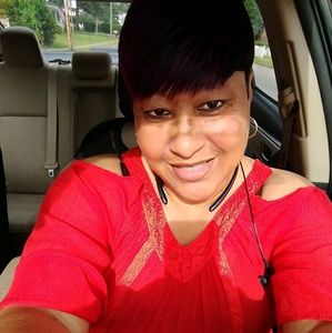 Meet your Posher, Joyce